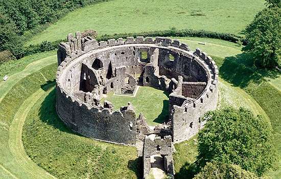 You are currently viewing Unveiling the Mystique: Exploring Lesser-Known Medieval Sites and Ruins in the UK