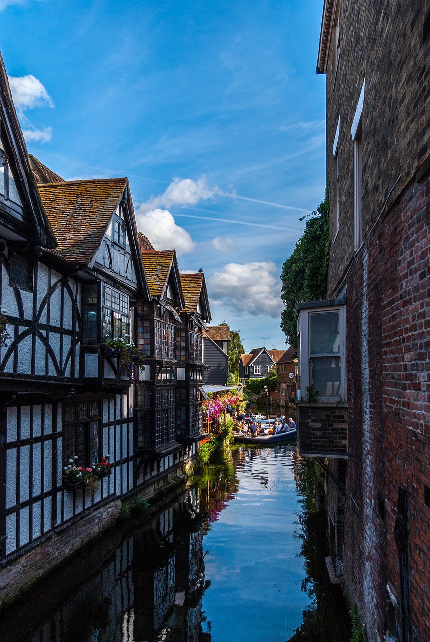 Read more about the article A Comprehensive Guide to Planning Your Vacation to Canterbury, England