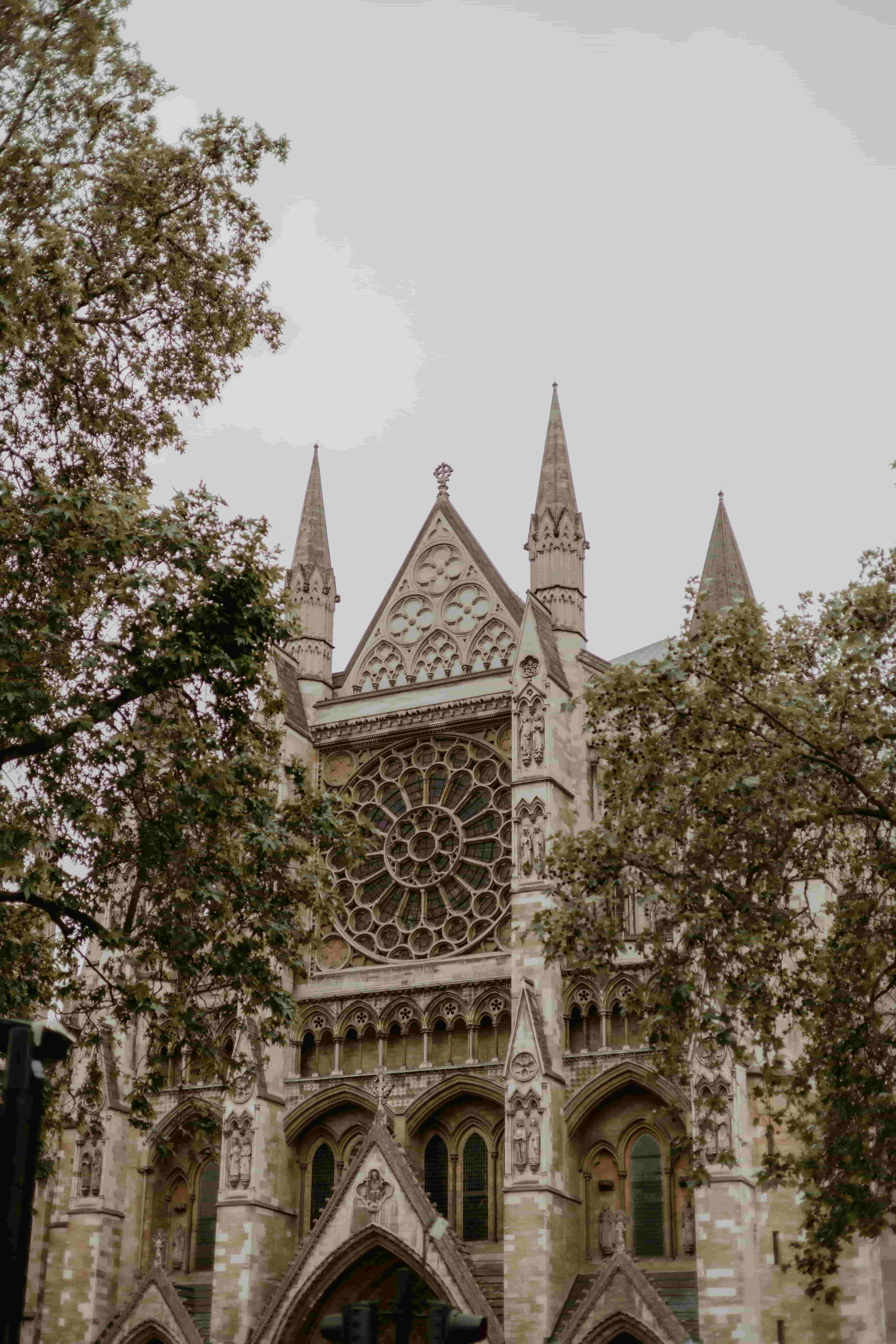 You are currently viewing Gothic Grandeur: Visiting the Tower of London and Westminster Abbey